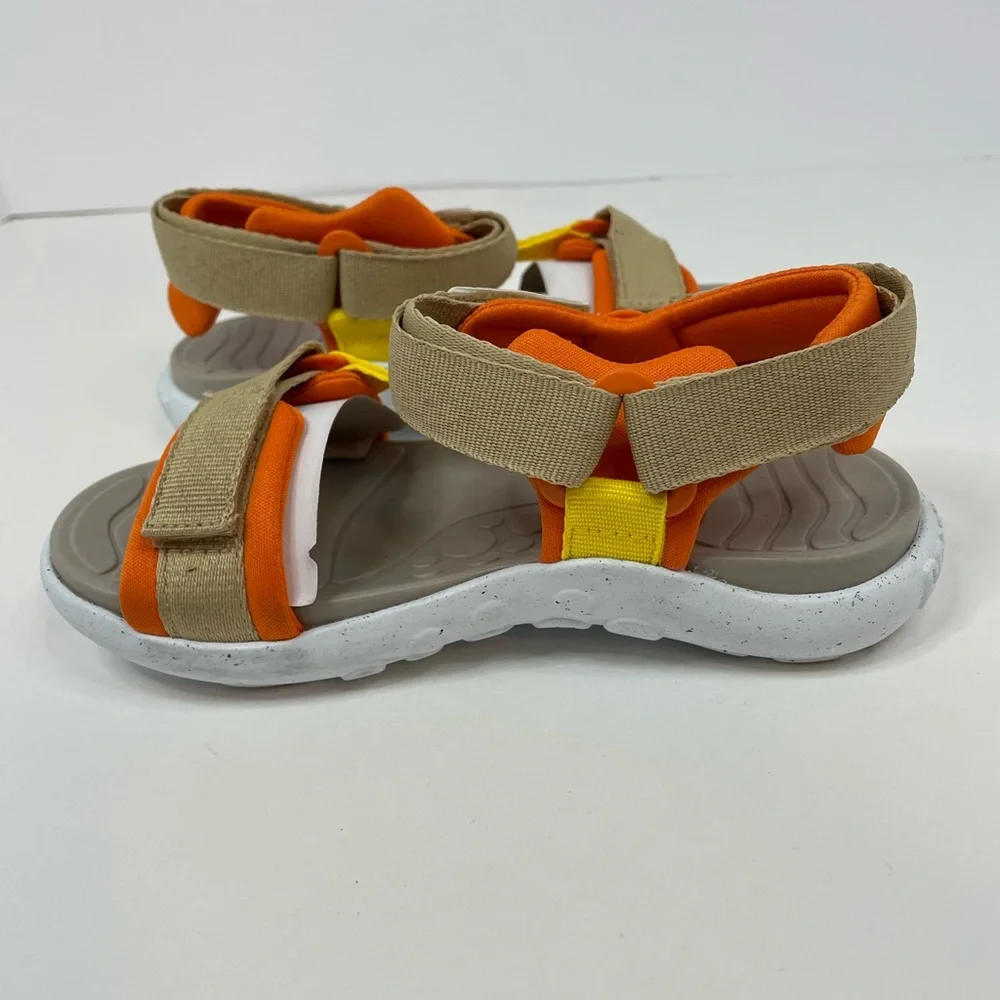 New Kid’s Unisex Camper Tan, Yellow, Orange Wous Sandals Size 31 EU